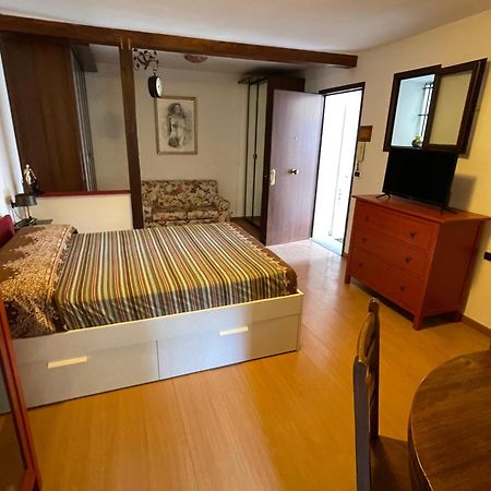 Apartamento House With Private Garden Roma Exterior foto